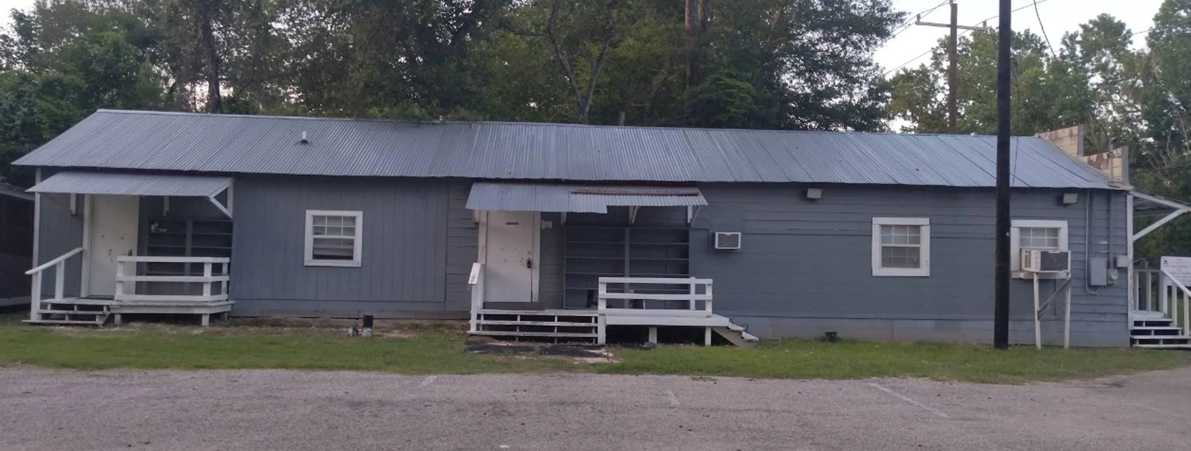 Exterior view of Masjid Al-Ummah Huntsville building